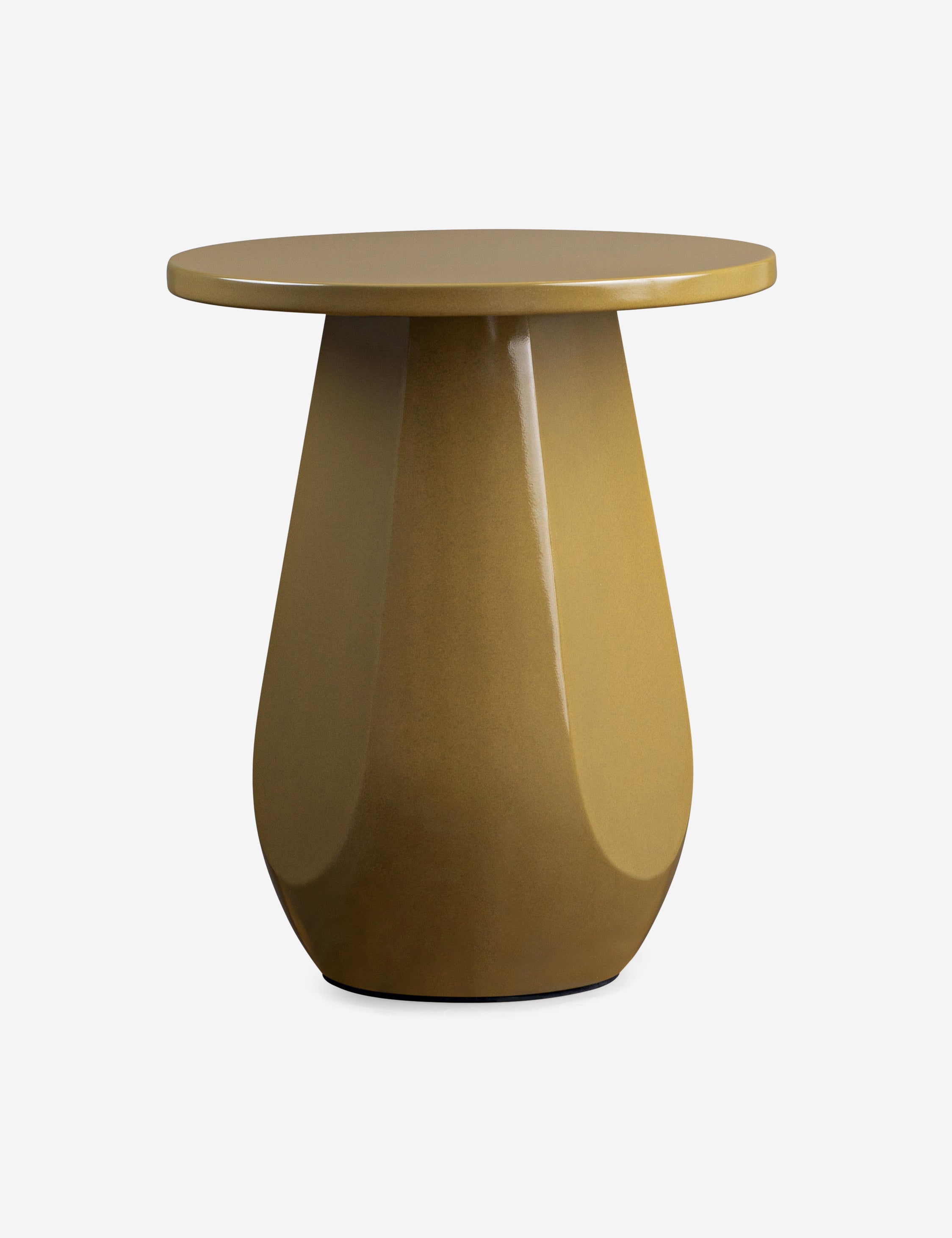 Terrell Indoor / Outdoor Round Side Table