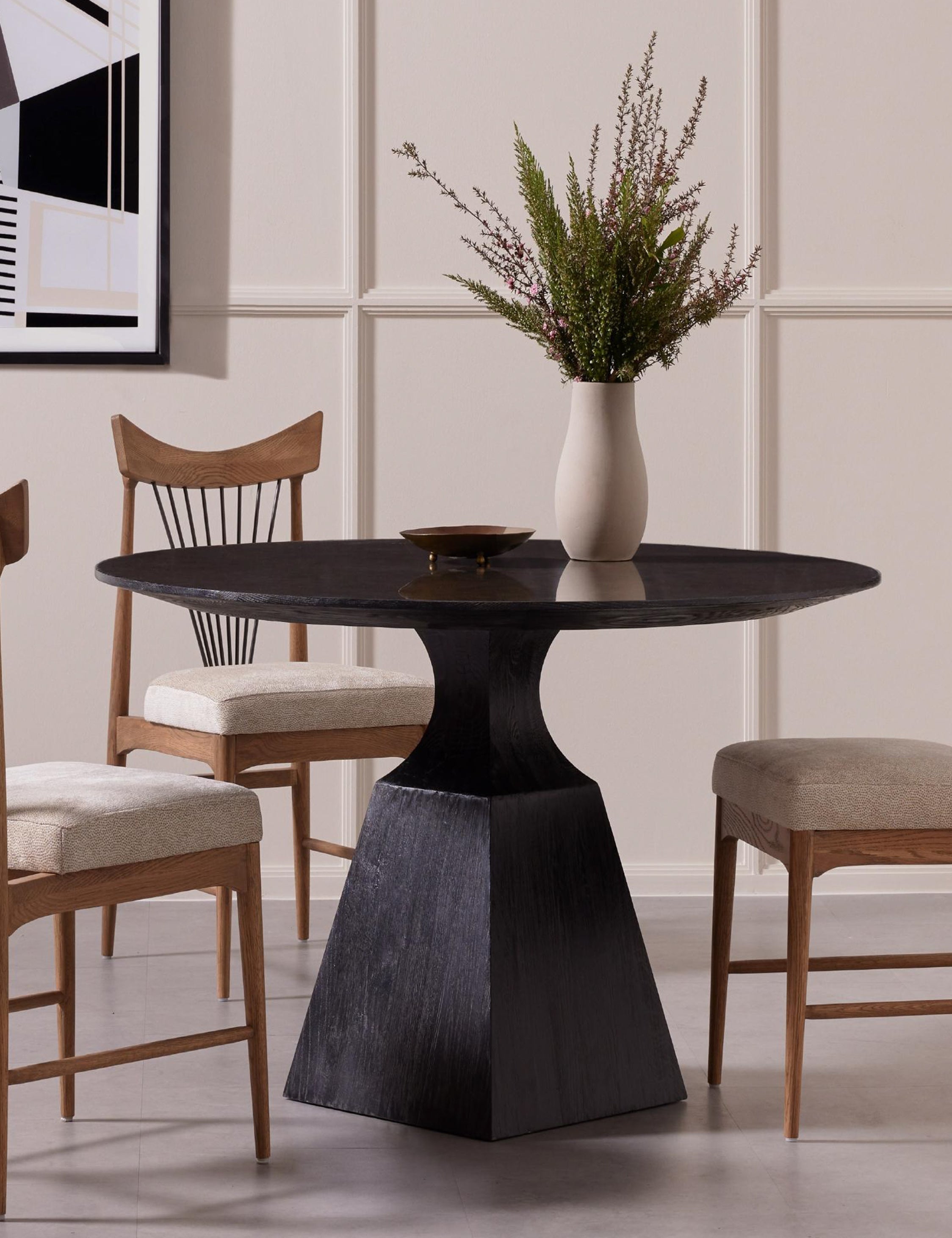 Shanay Round Dining Table