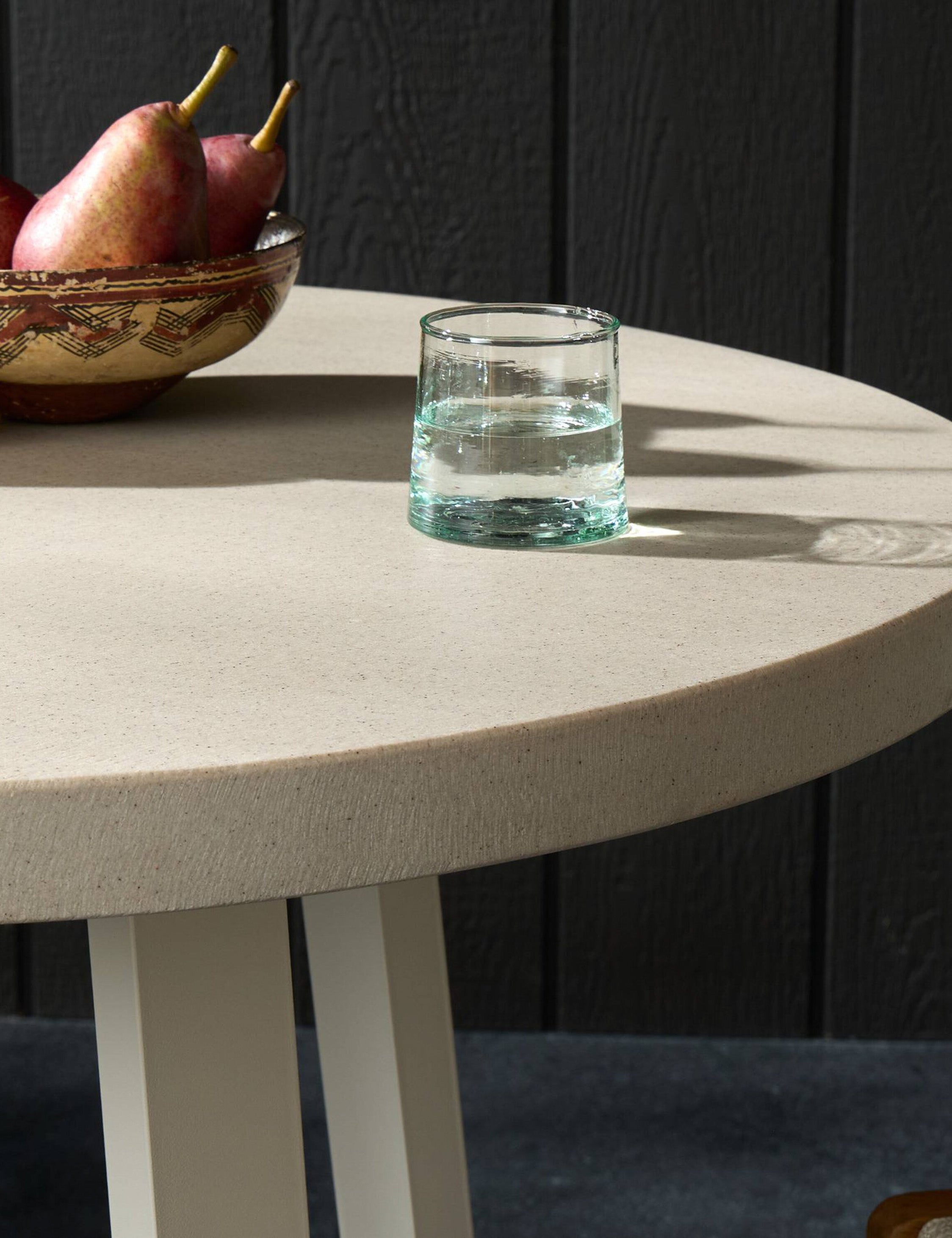 Hollis Indoor / Outdoor Round Dining Table
