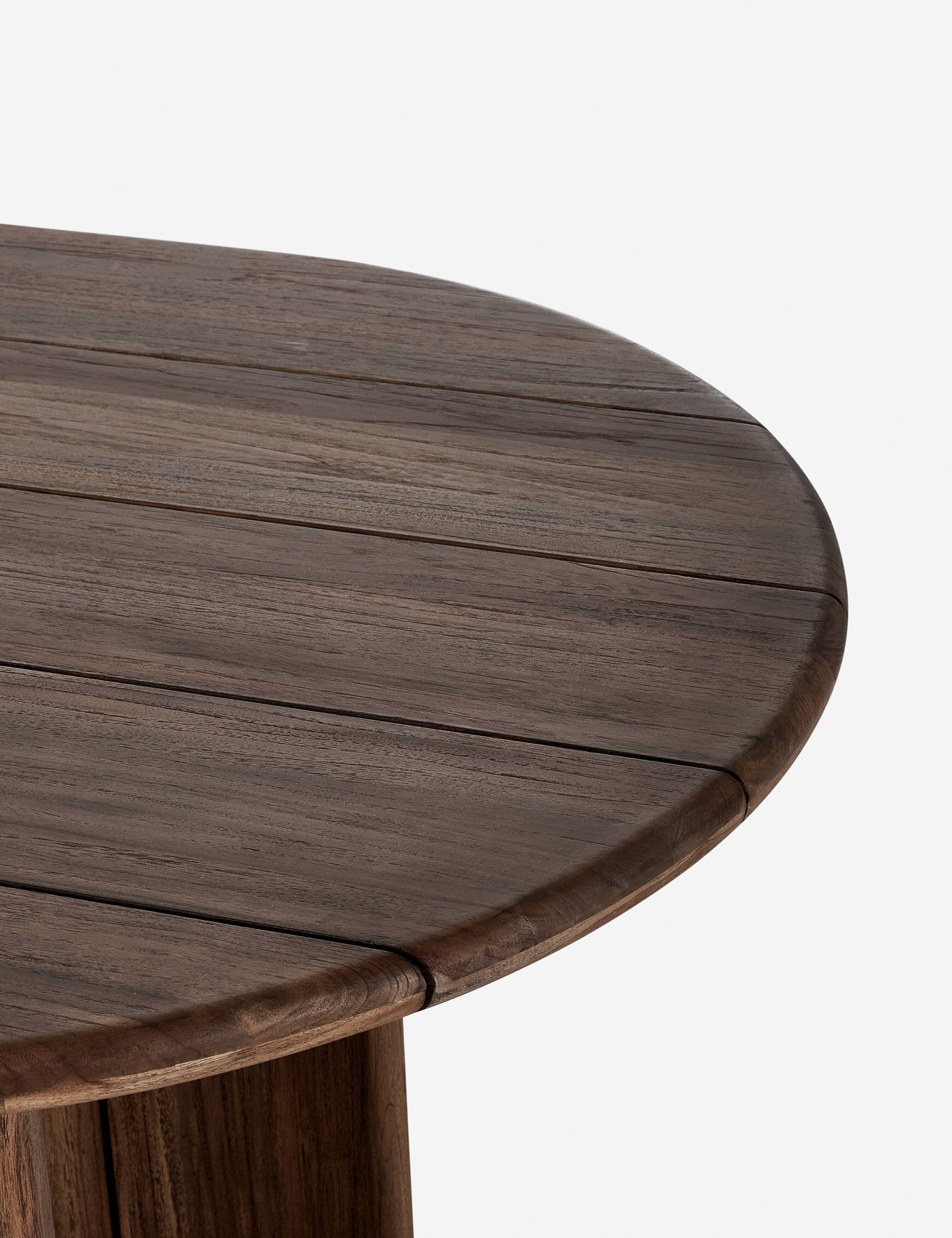 Gilda Outdoor Oval Dining Table