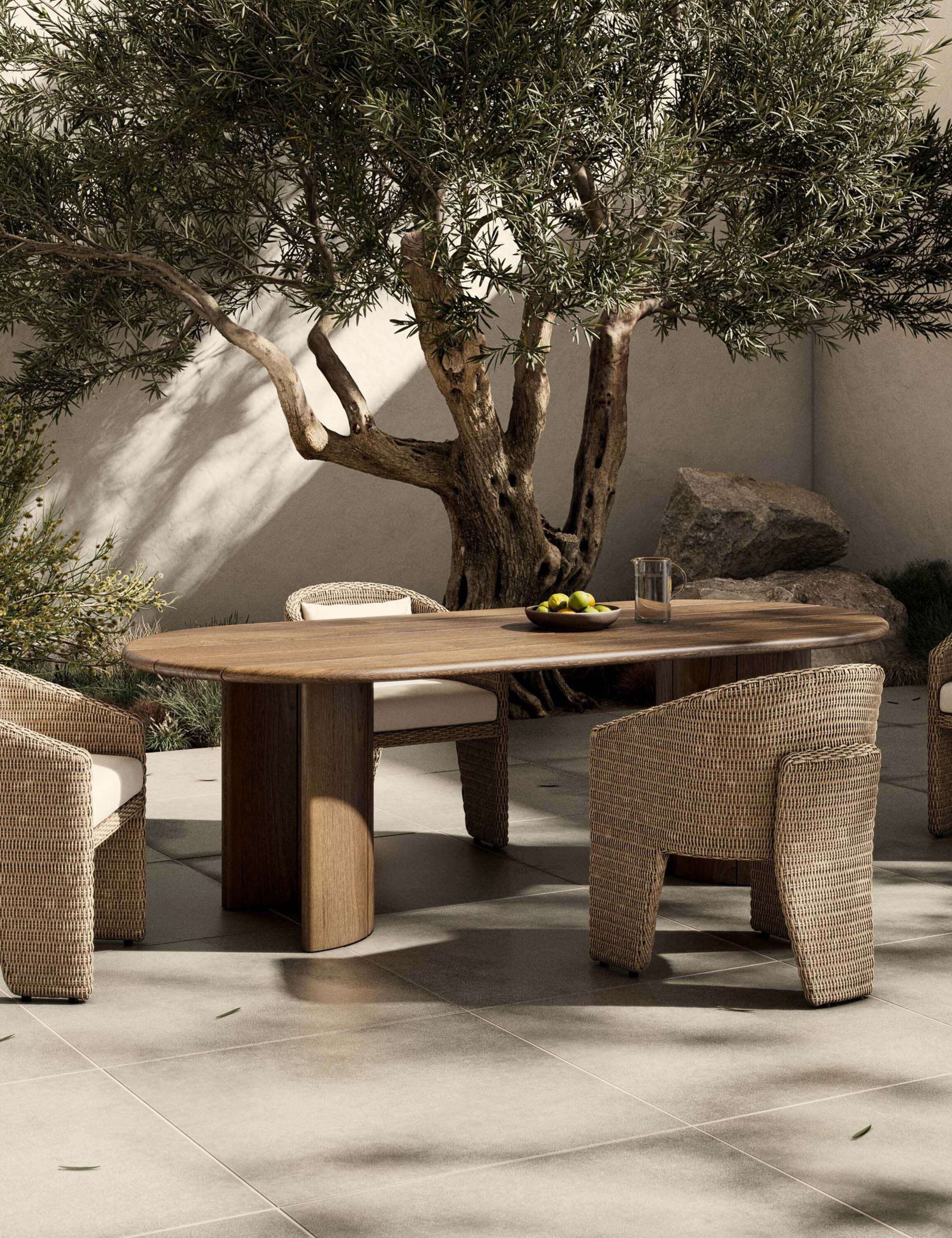 Gilda Outdoor Oval Dining Table