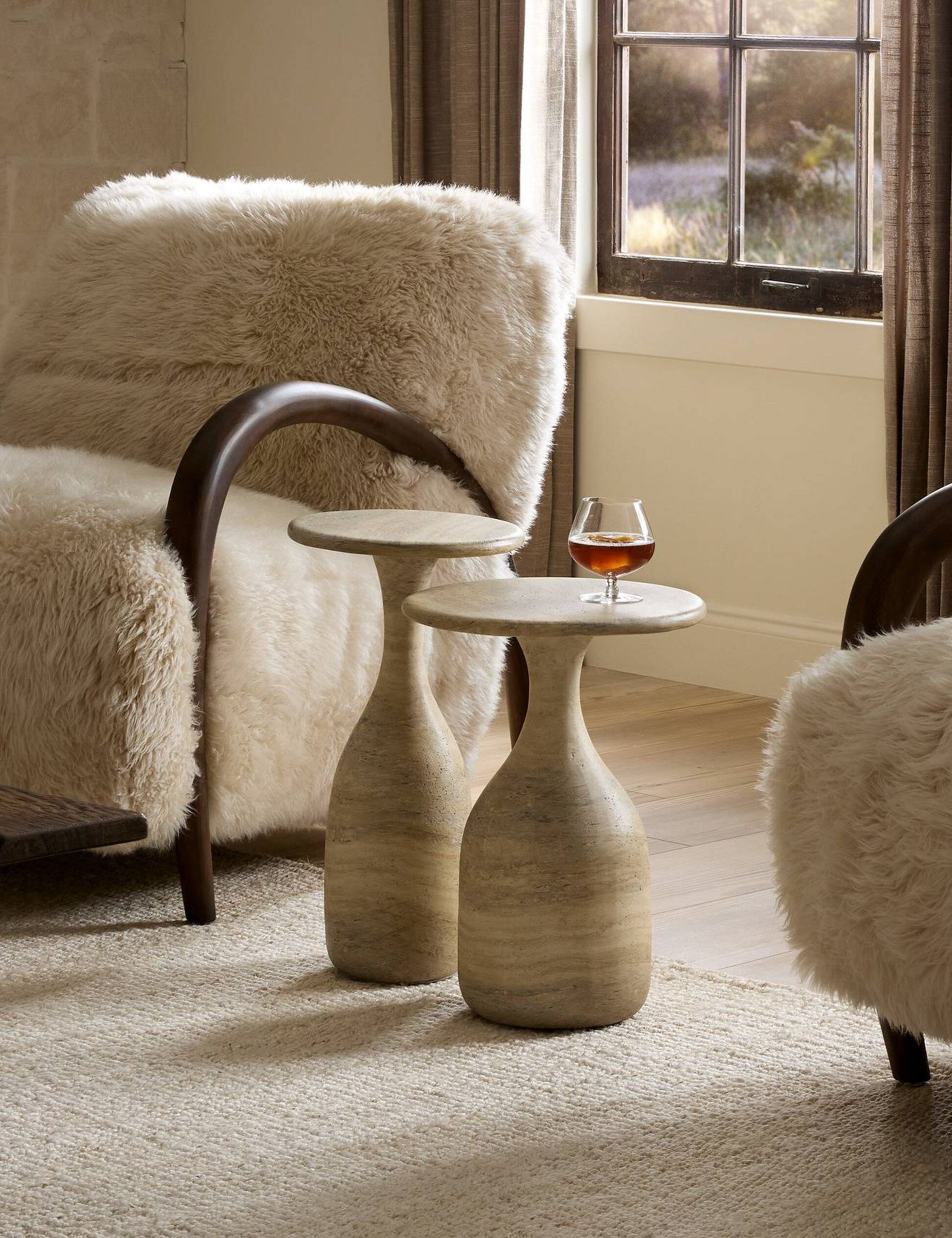 Soteldo Nesting Round Side Tables (Set of 2)