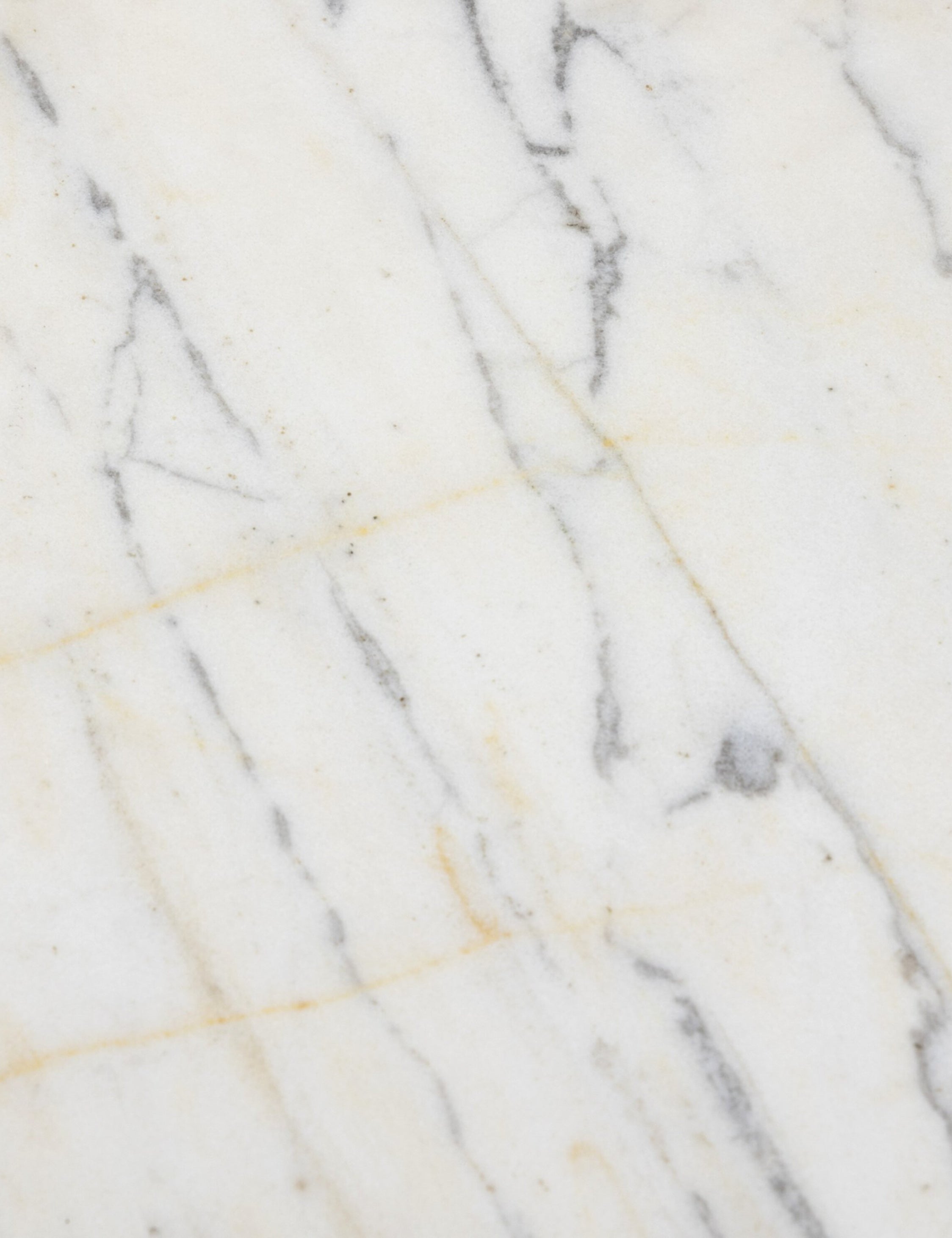 Vanetta Round Side Table