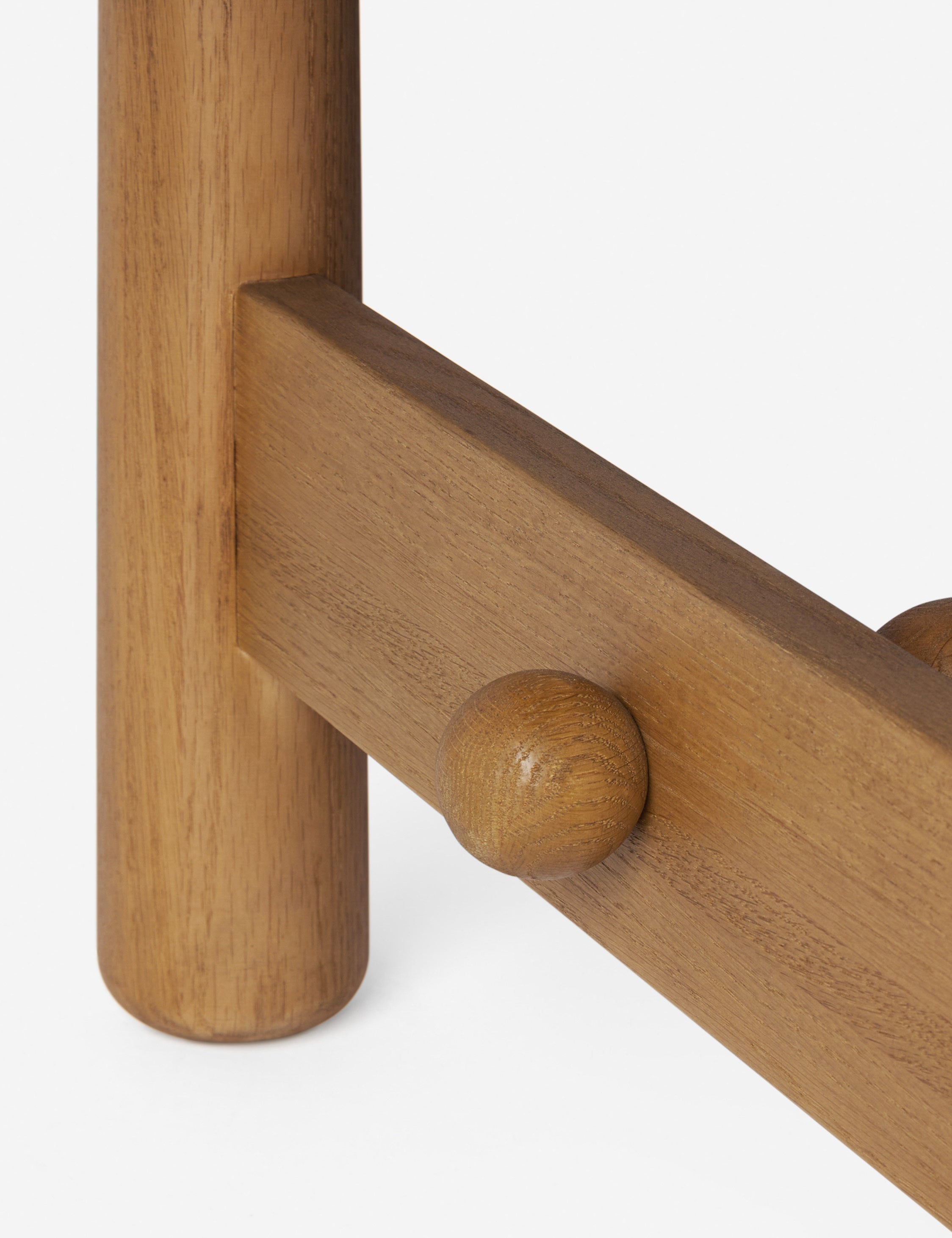 Blume Round Dining Table