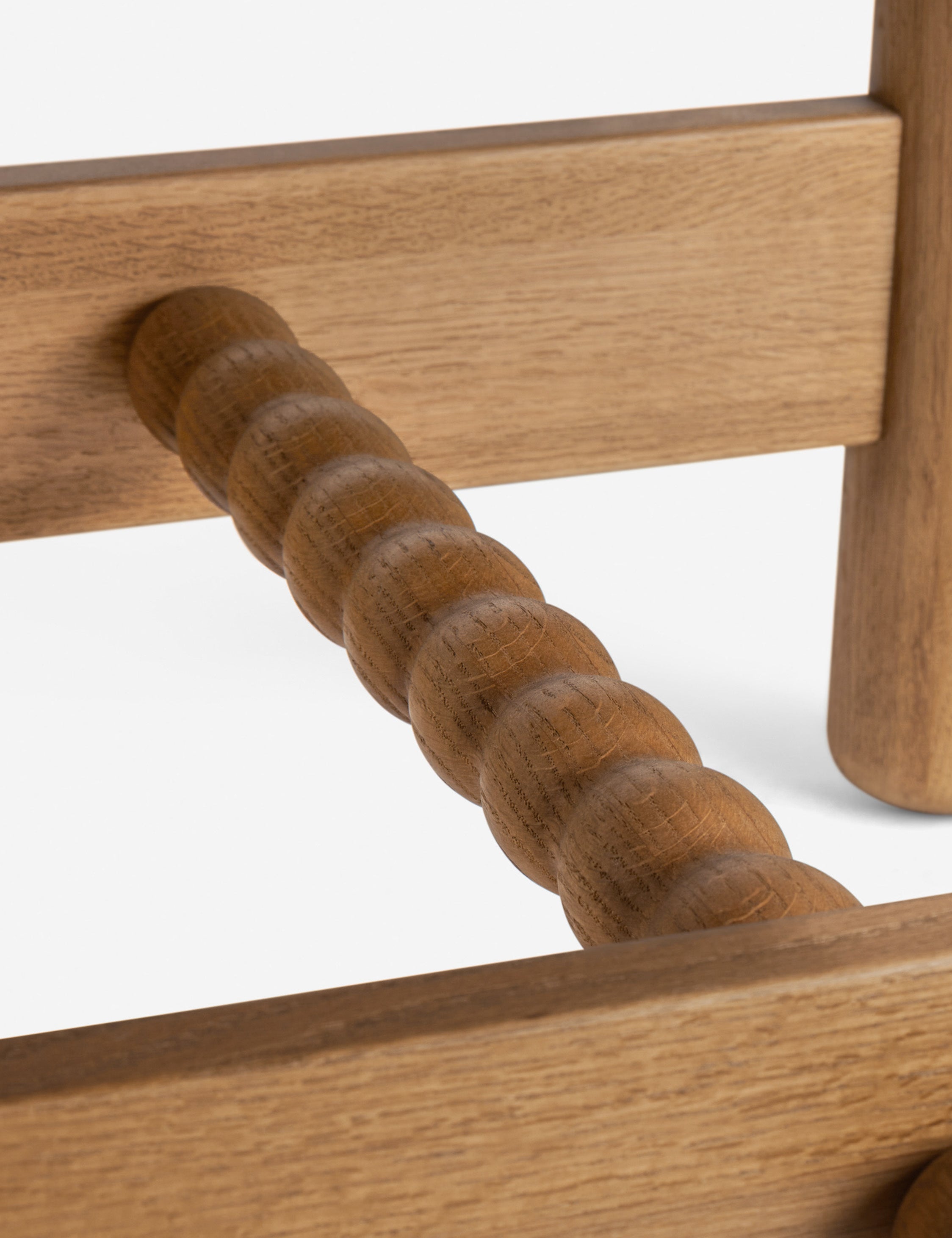 Blume Round Dining Table