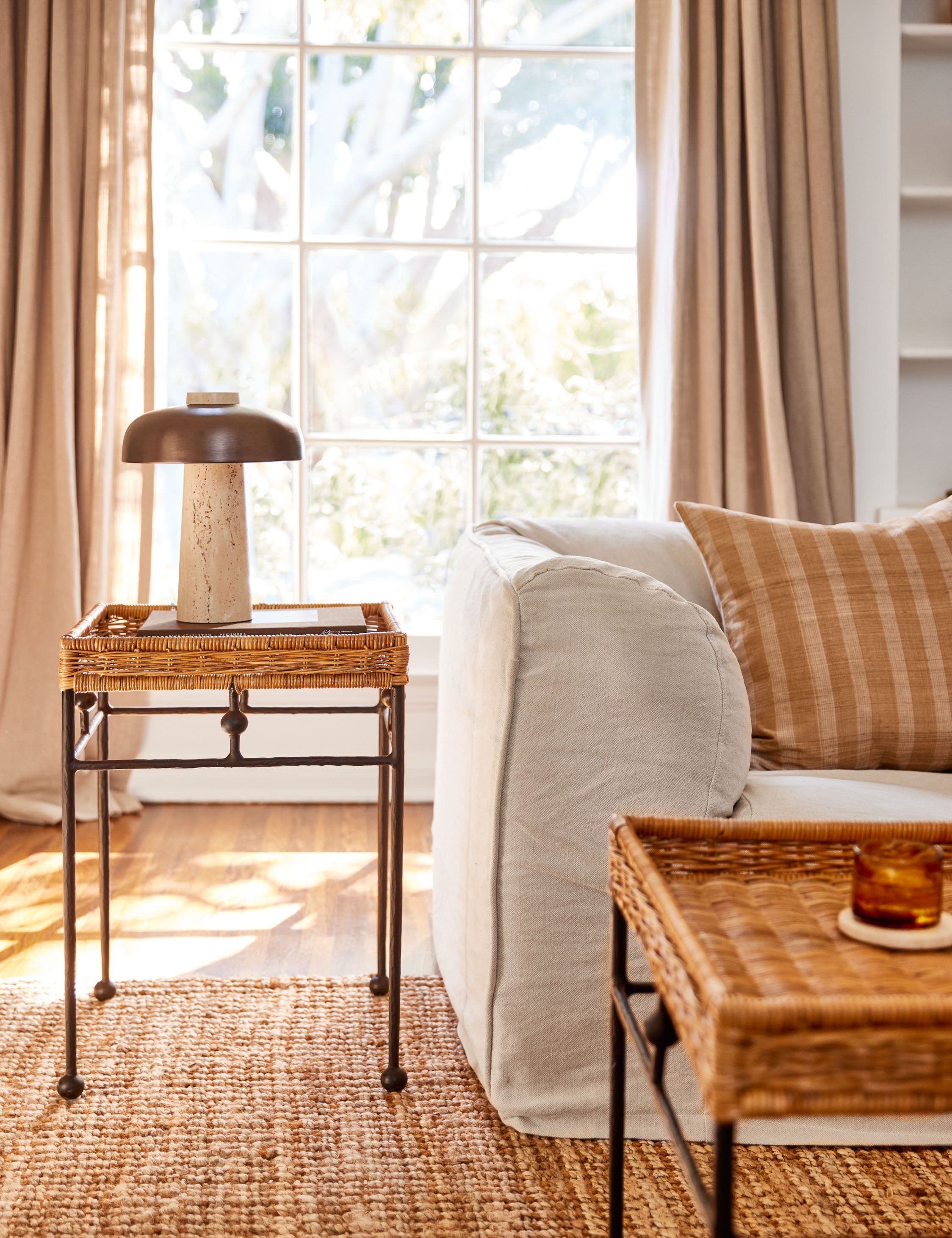 Bonnet Indoor / Outdoor Side Table