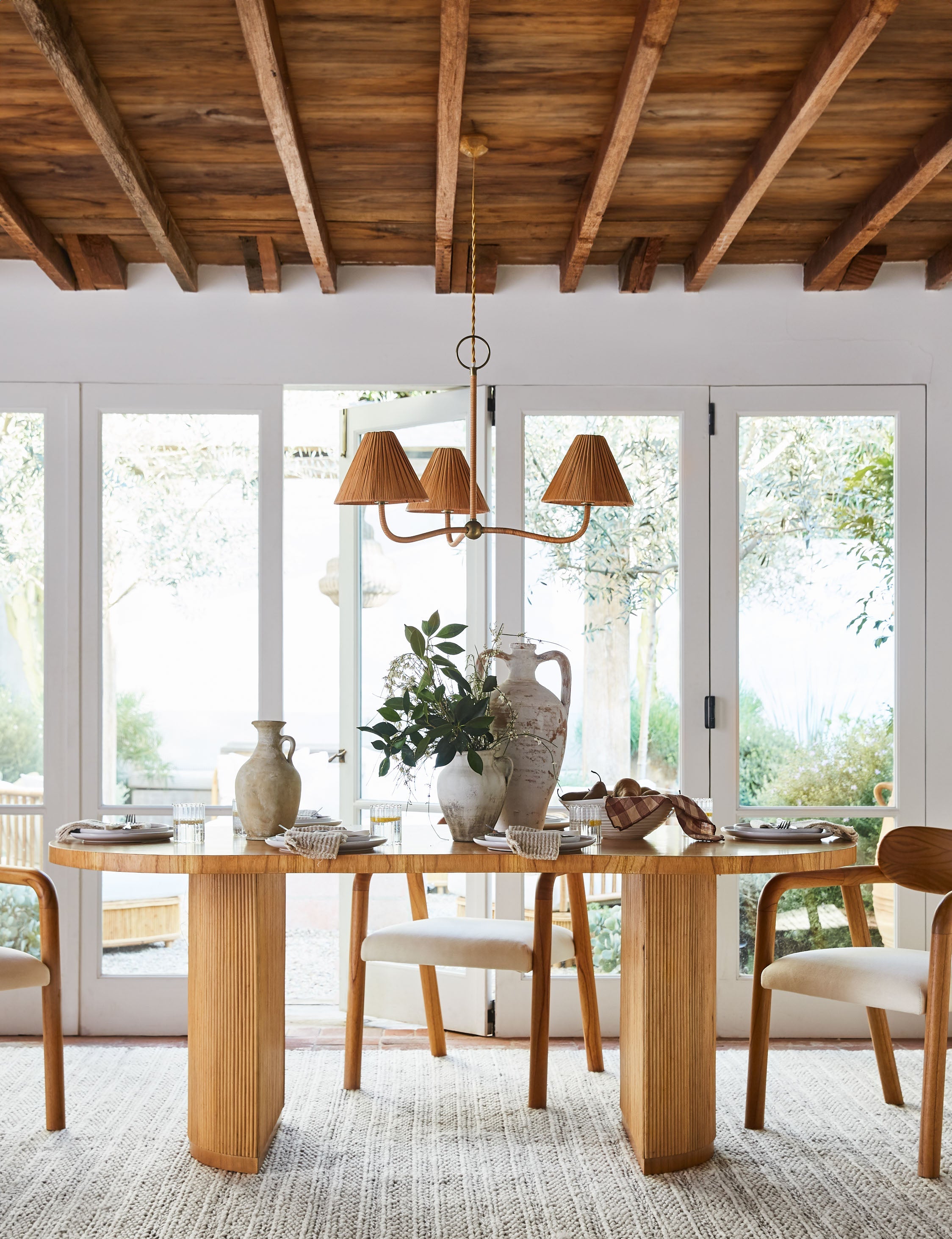 Elvia Oval Dining Table