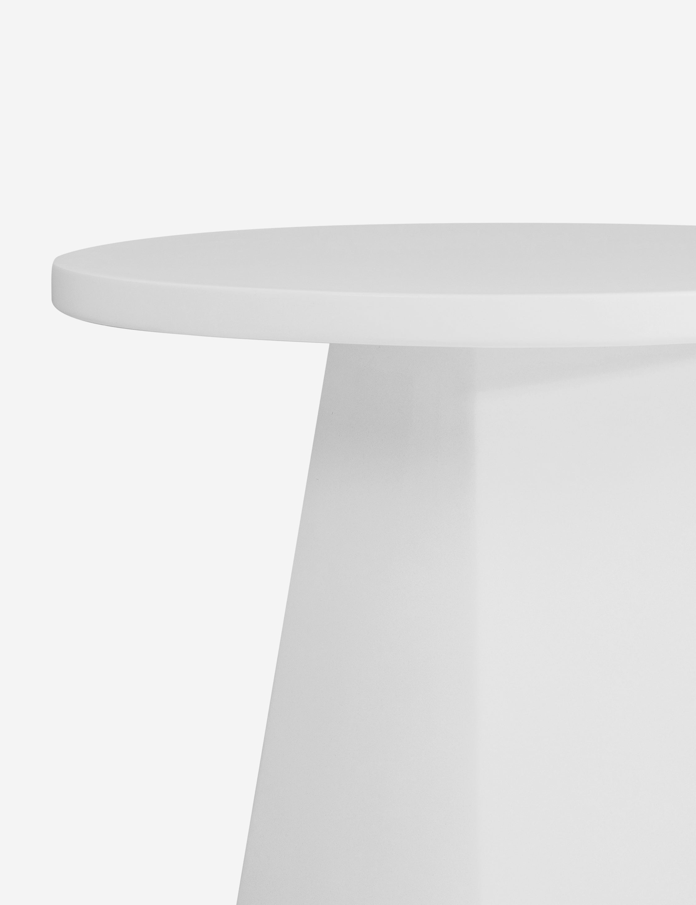 Terrell Indoor / Outdoor Round Side Table