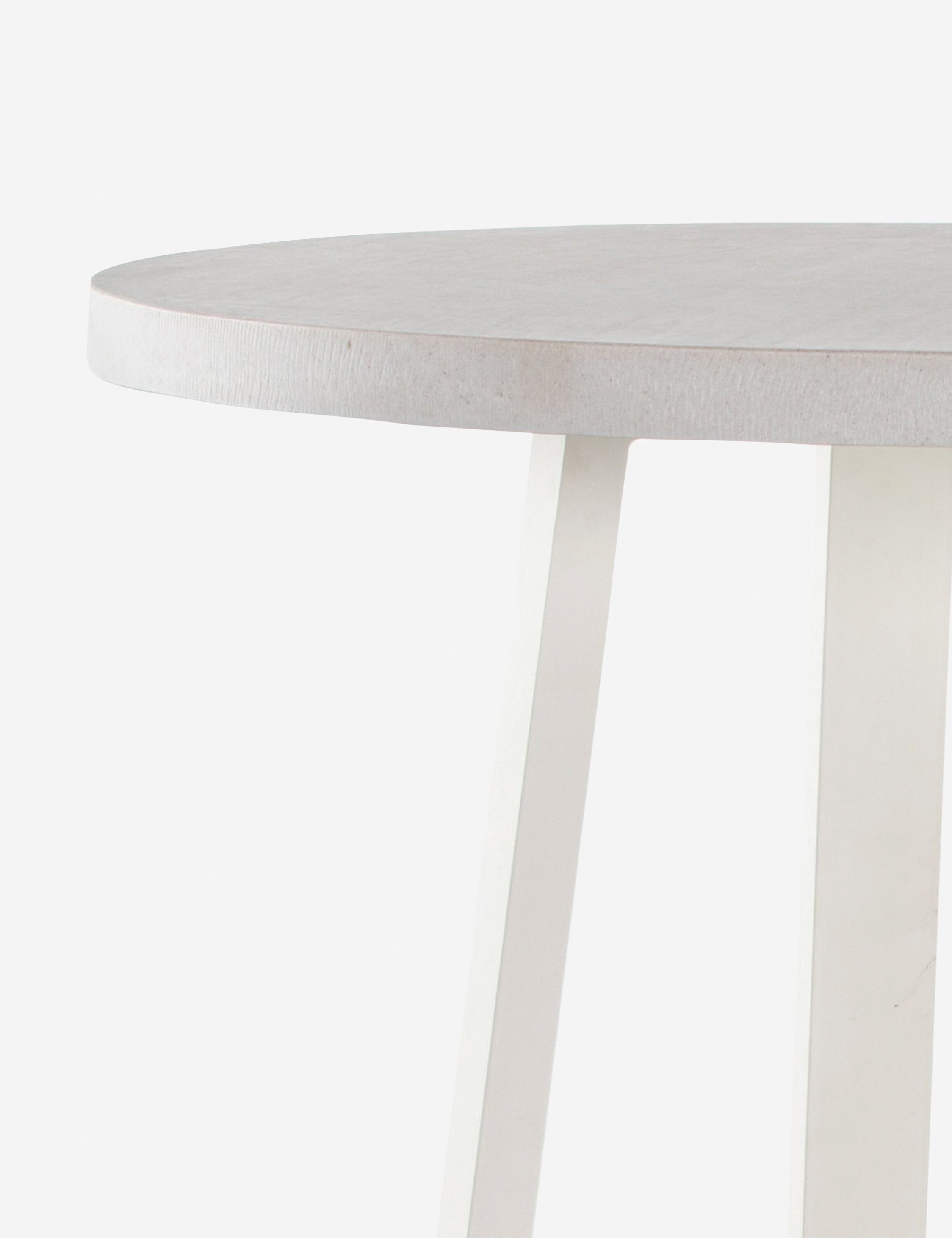 Hollis Indoor / Outdoor Round Dining Table