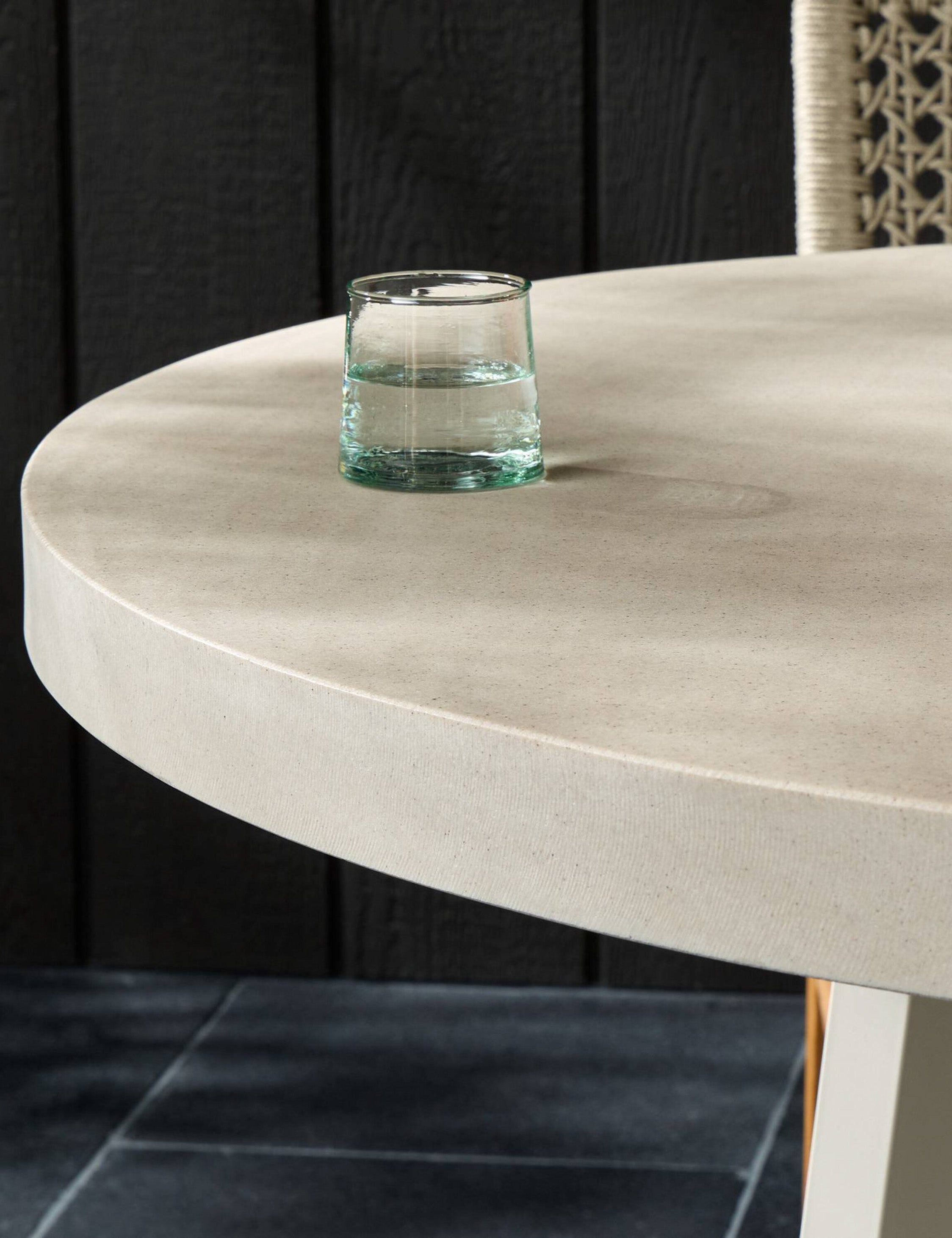Hollis Indoor / Outdoor Round Dining Table