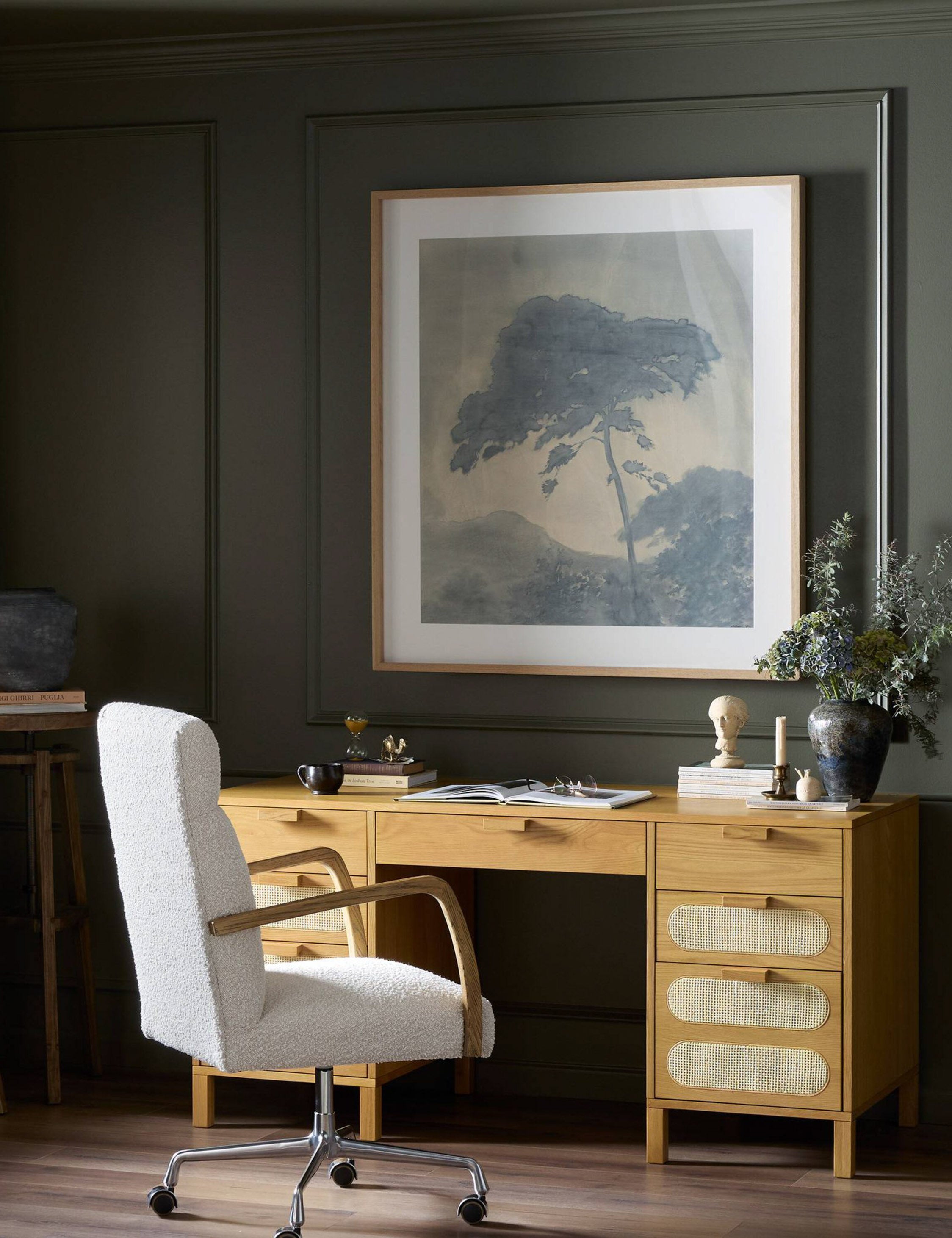 Verna Executive Desk