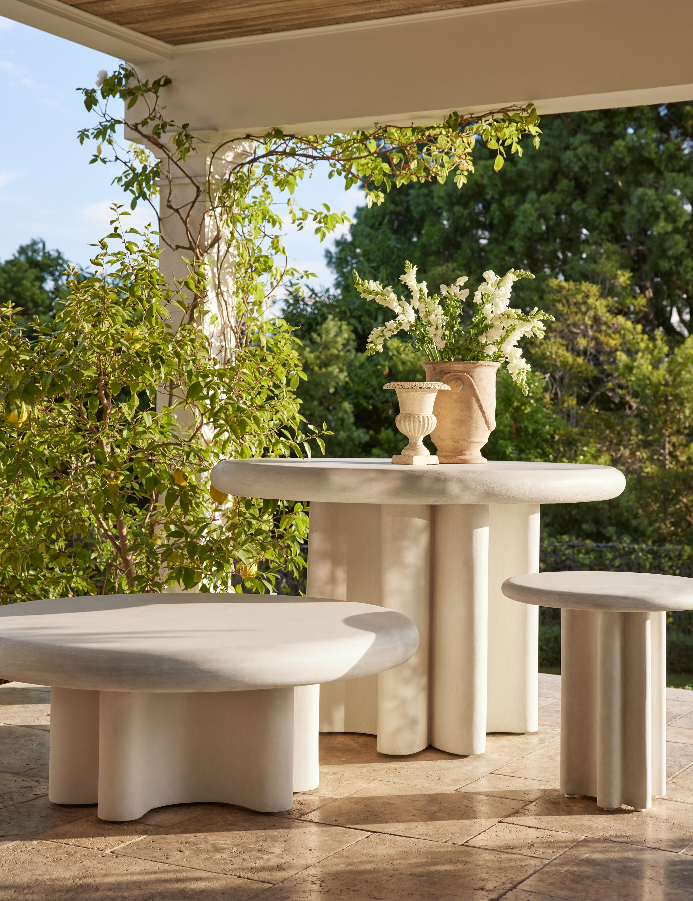 Ruiz Indoor / Outdoor Round Side Table